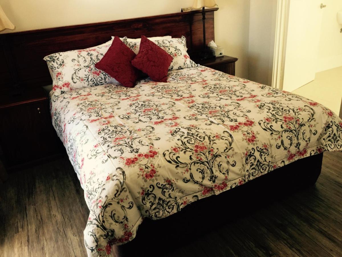 Kukerin Mary'S Farm Cottages מראה חיצוני תמונה